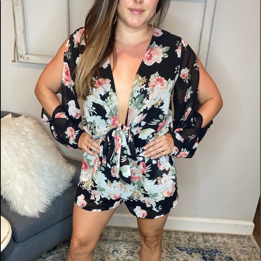 Black Long-sleeve Chiffon Floral Romper